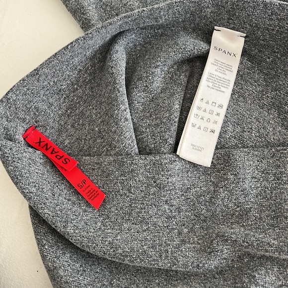 Gray Spanx leggings/Shapeware size small - Picture 2 of 4